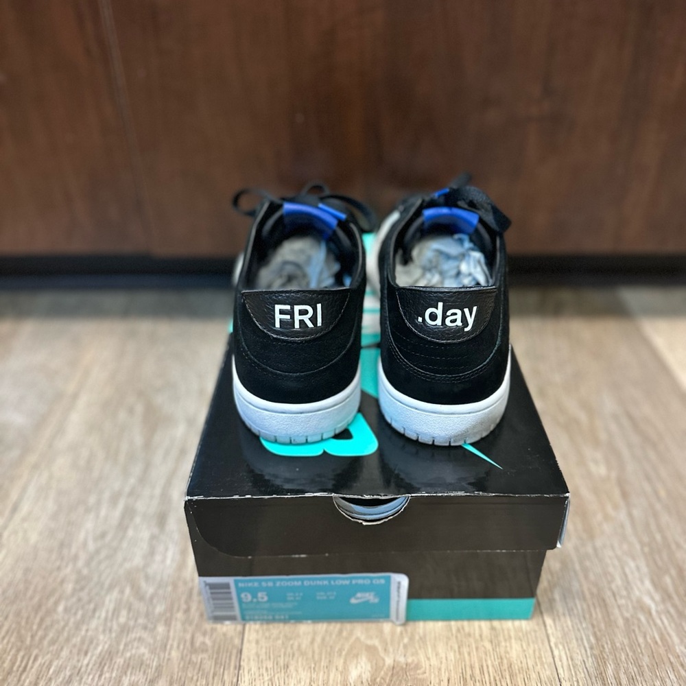 Rare FRIDAY Nike Dunk